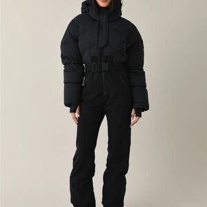 Cordova Women's Sommet Ski Suit Size Large Onyx color